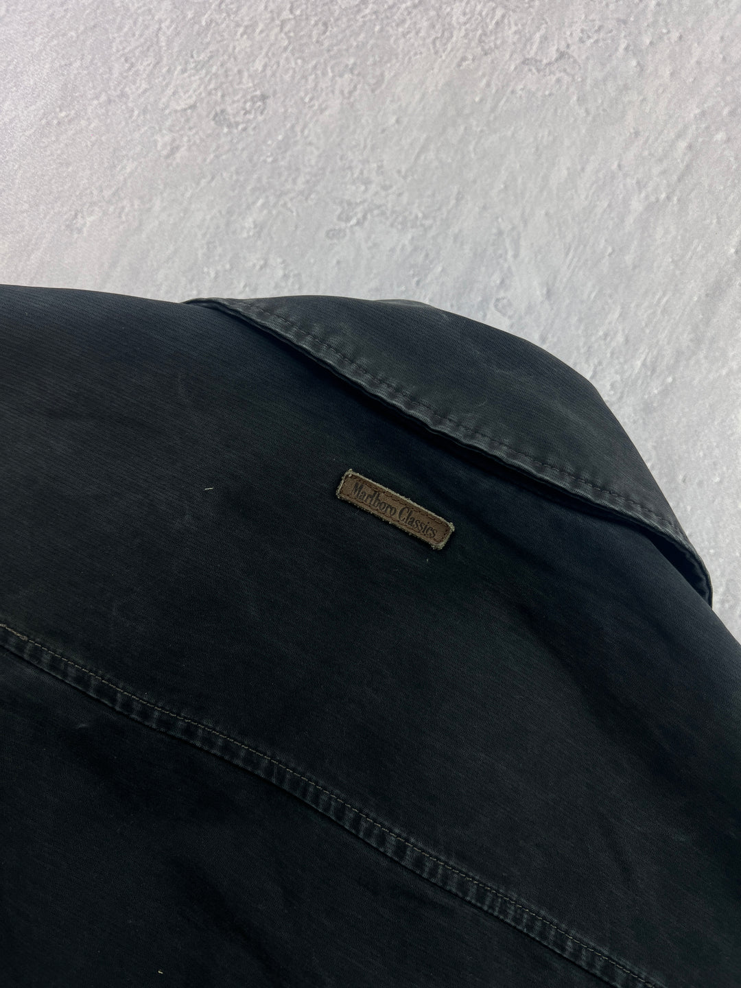Marlboro Classics Vintage Mantel | M