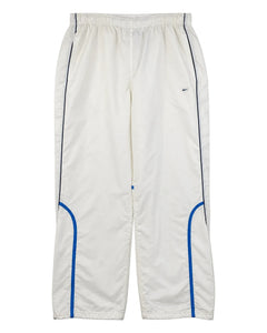 Nike Hose Vintage Weiss XXL 2000er – Vorderansicht (KI-Darstellung des Originalfotos)