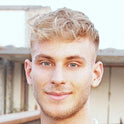 Florentin, Gründer von Better Times Clothing